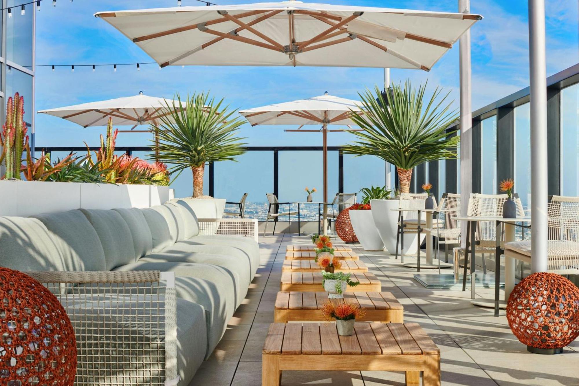 Ac Hotel By Marriott Downtown Лос Анджелис Екстериор снимка