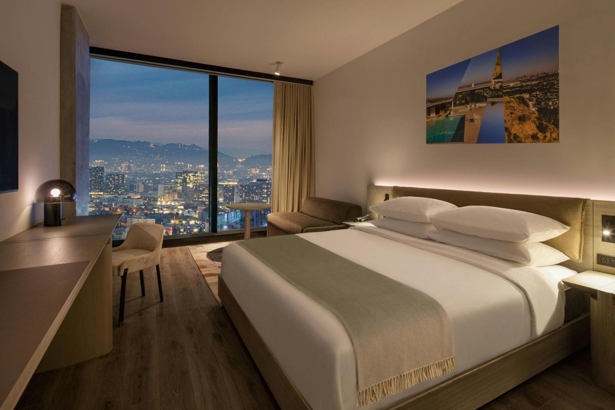 Ac Hotel By Marriott Downtown Лос Анджелис Екстериор снимка